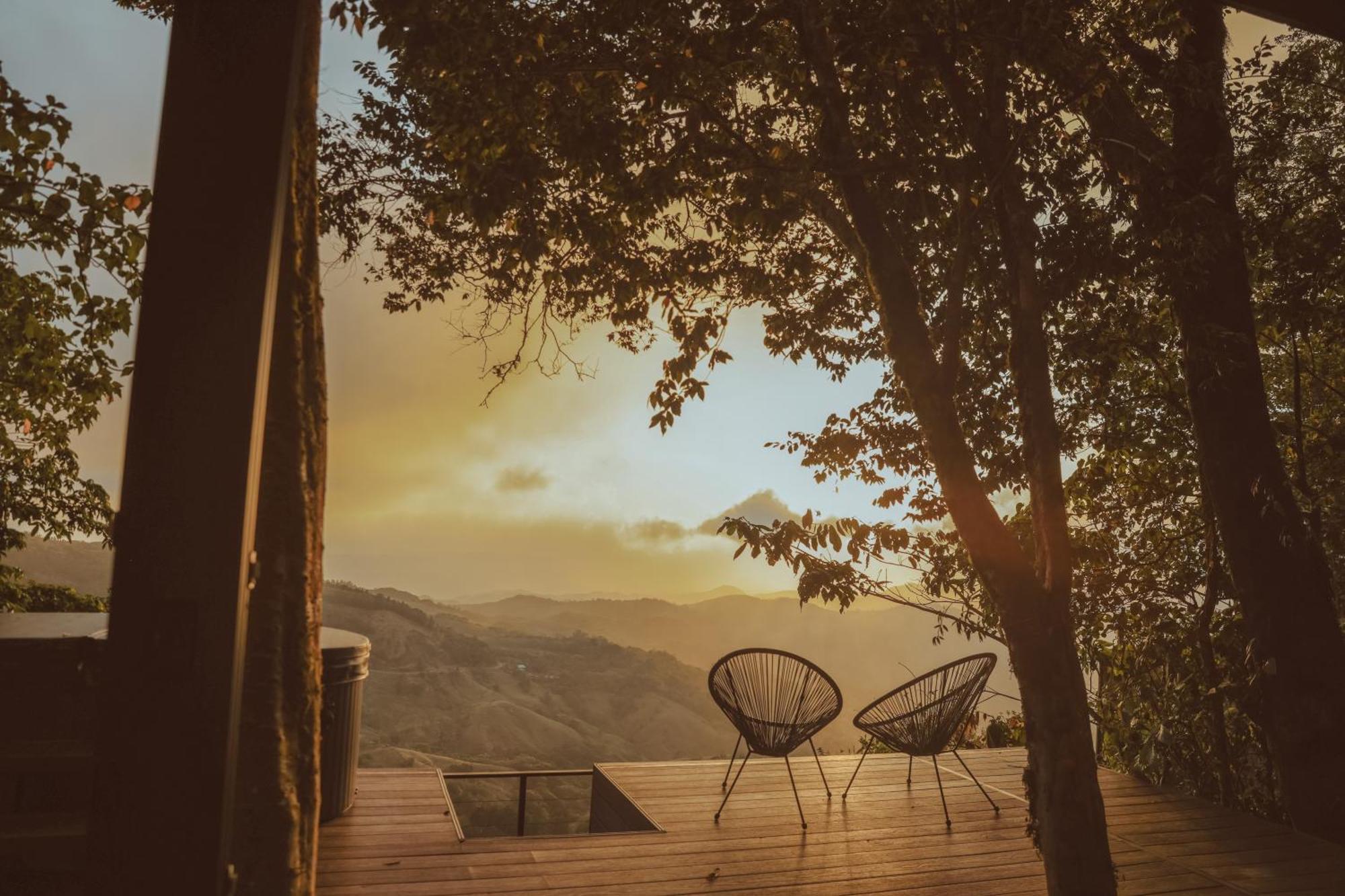 Amalu Luxury View Cabins モンテベルデ エクステリア 写真