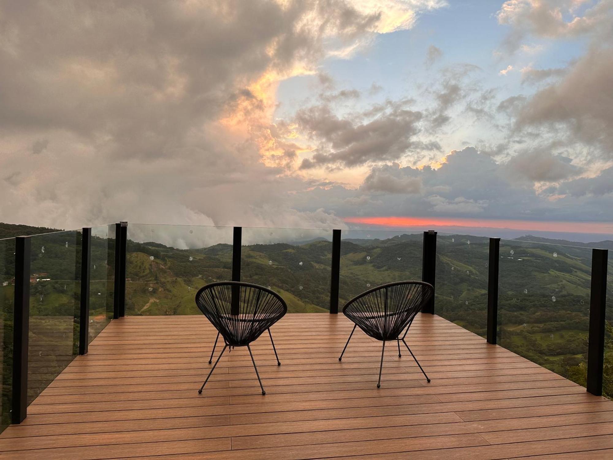 Amalu Luxury View Cabins モンテベルデ エクステリア 写真