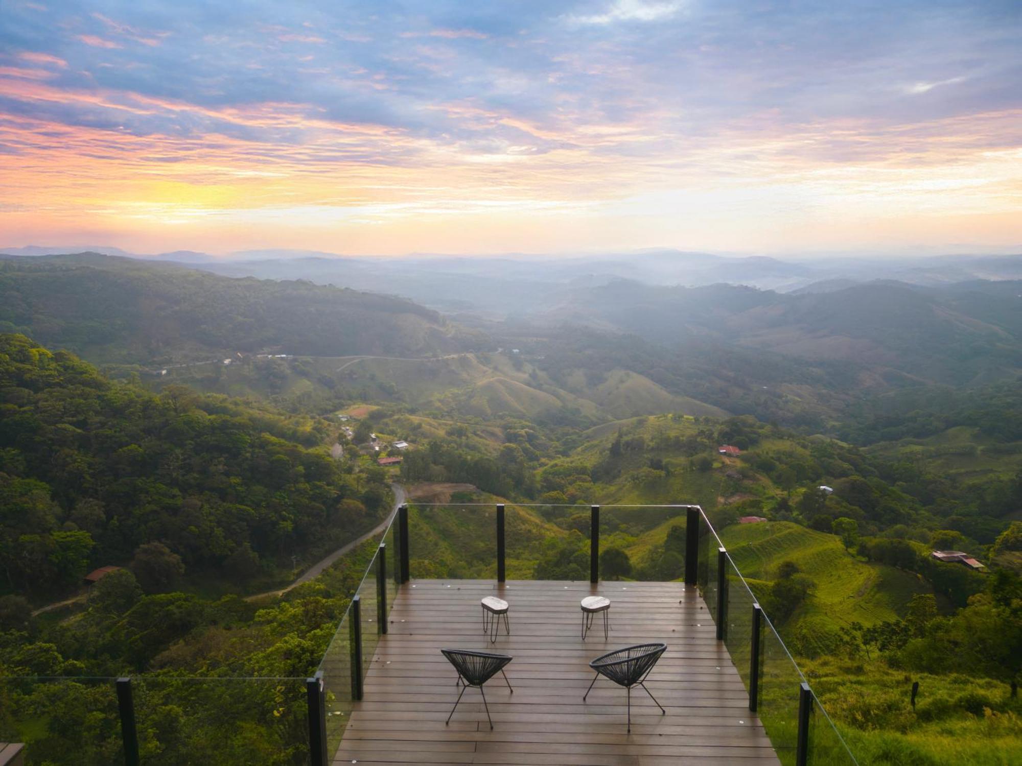 Amalu Luxury View Cabins モンテベルデ エクステリア 写真